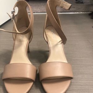 NEW Nine West heels size 8